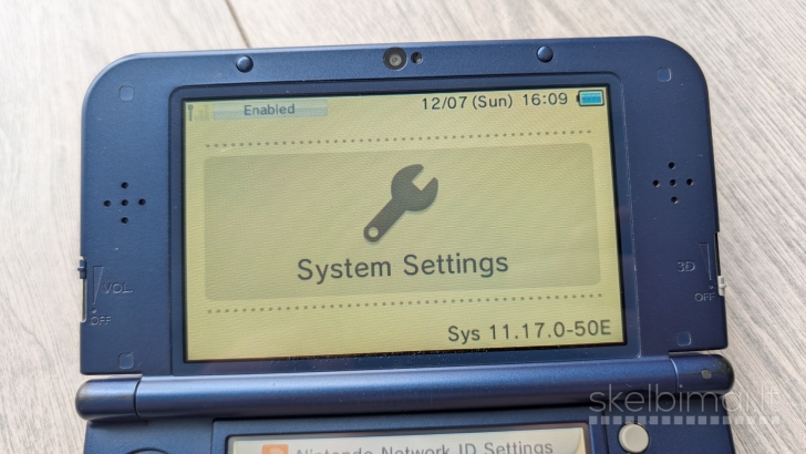 New Nintendo 3ds XL 64gb + 49 žaidimai