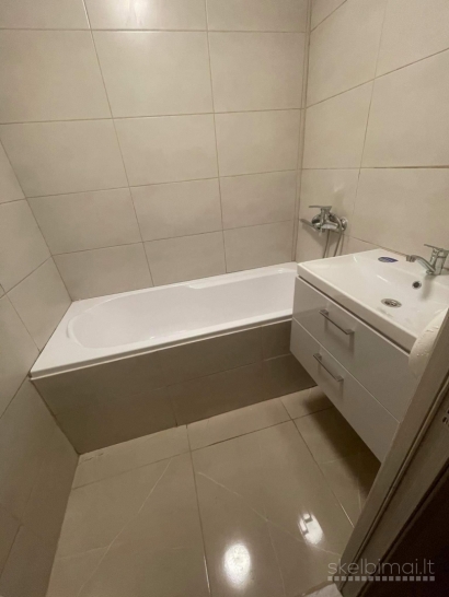 Išnuomojamas 1 kambario butas su holu Pavasario g. Mažeikiai