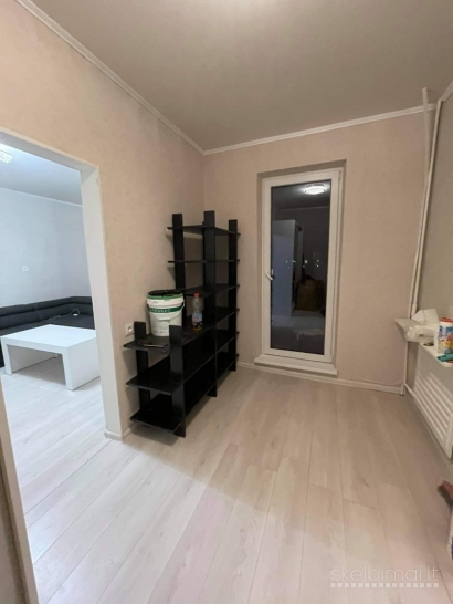 Išnuomojamas 1 kambario butas su holu Pavasario g. Mažeikiai