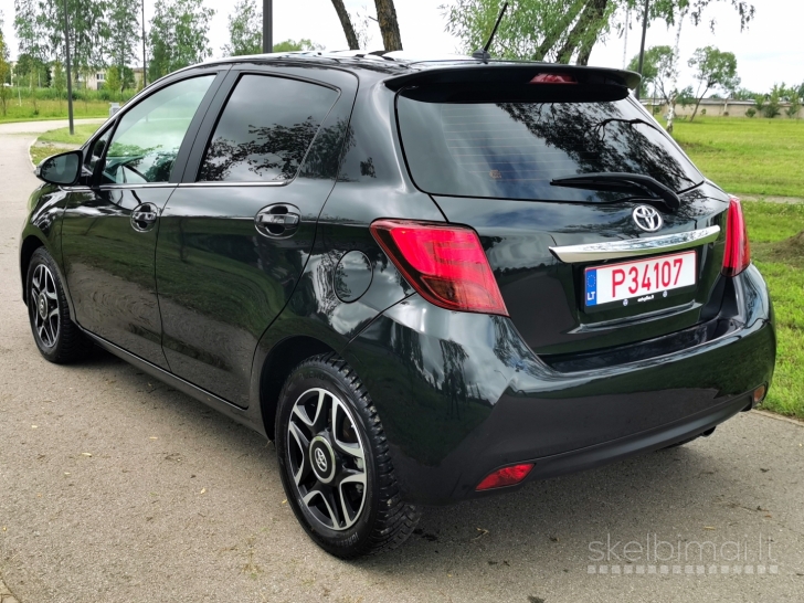 Toyota Yaris 2015