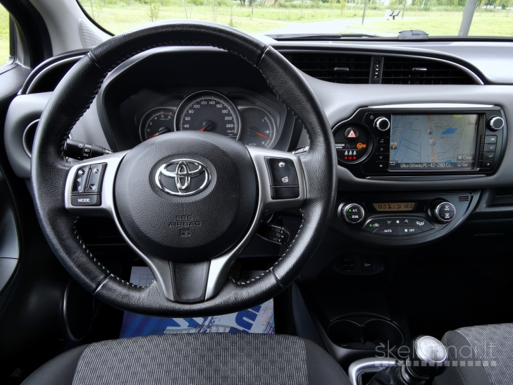 Toyota Yaris 2015