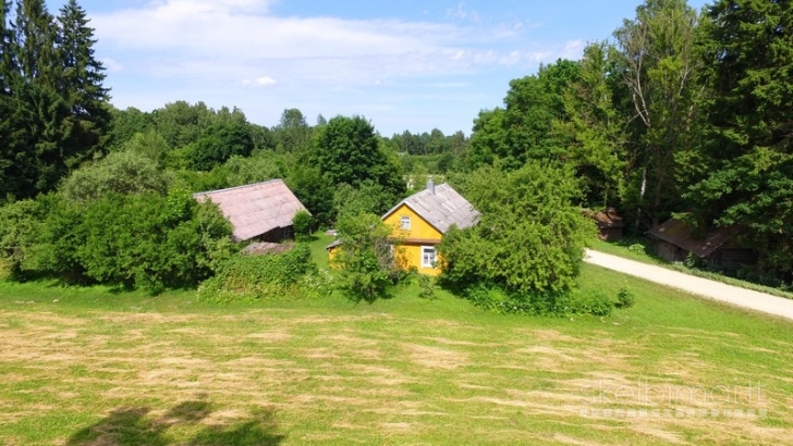 Namas - Zarasų r. sav., Trinkuškių k.