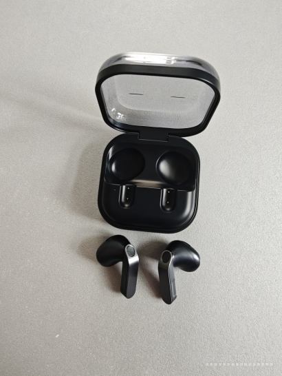 Samsung Galaxy buds4 