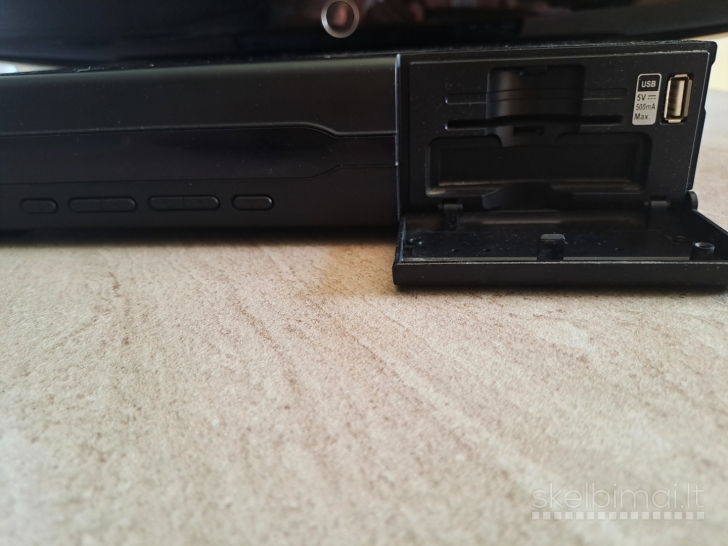 LCD televizorius Samsung 30' ir TV priedėlis Intek