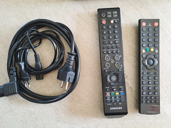 LCD televizorius Samsung 30' ir TV priedėlis Intek