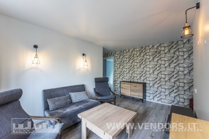 ĮRENGTAS BUTAS KAUNE, ŽALIAKALNYJE, SAVANORIŲ PR. 269