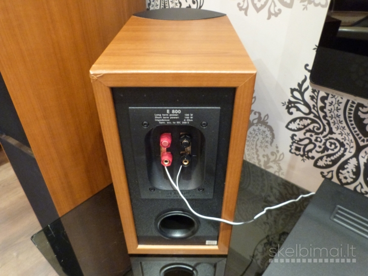 JAMO E800 Bookshelf Speakers. Made in Denmark.