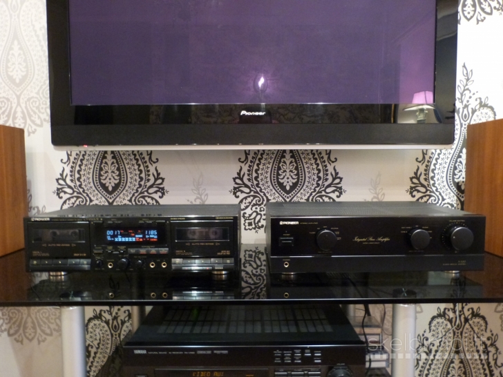 PIONEER A-300 stereo amplifier. 1991m. Made in Japan. Kaip Naujas.