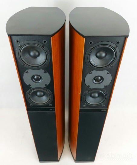 JAMO D570 Floor Standing Speakers. Made in Denmark.