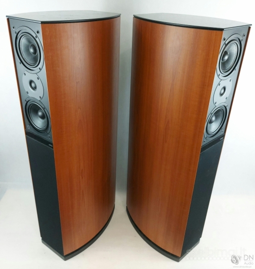 JAMO D590 Floor Standing Speakers. Made in Denmark.