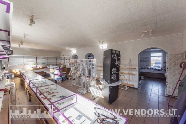 NUOMOJAMOS ĮVAIRIOS PATALPOS SU TERITORIJA ŠAKIŲ MIESTE, SODŲ G. 5.