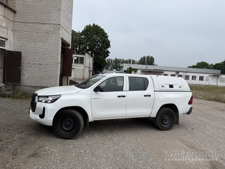 Toyota Hilux 2023 m Pikapas