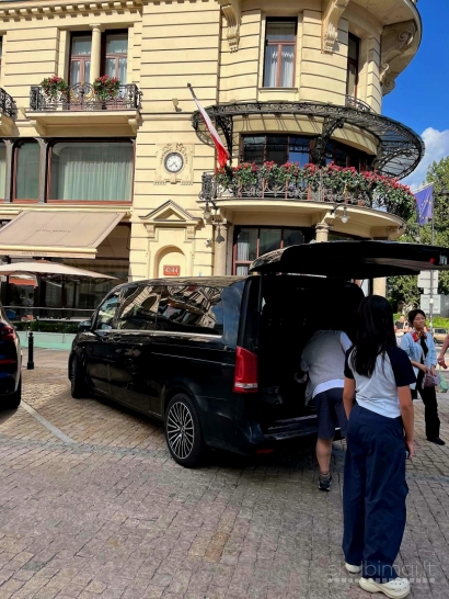 VIP Keleivių pervežimas Mercedes automobiliais
