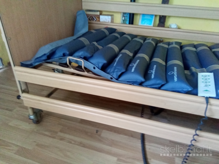 Funkcinė slaugos lovą neigalejam elektrinė
