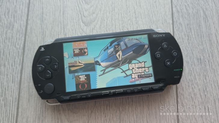 Atrištas PSP Fat 1004 64gb + 61 žaidimas