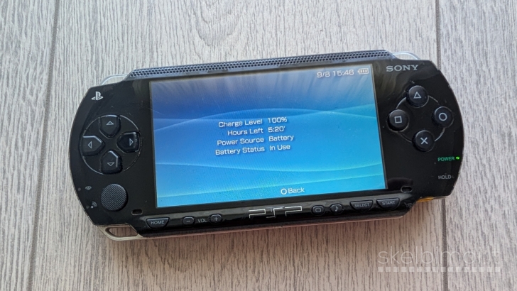 Atrištas PSP Fat 1004 64gb + 61 žaidimas