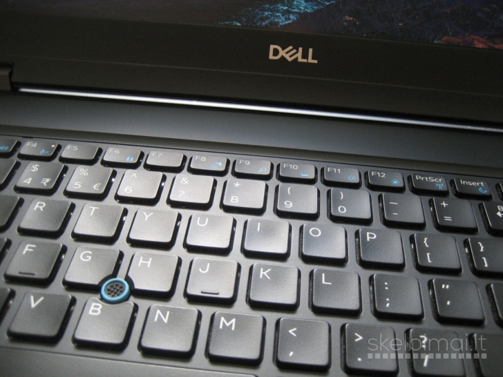 Greitas DELL 5590 FHD IPS 15.6/ 256GB/ 8GB/ 3 val.