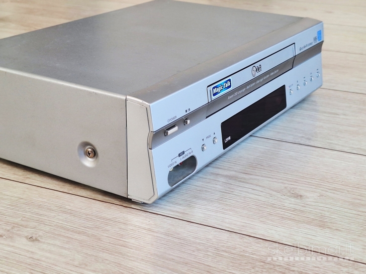 LG L399R VHS kasečių grotuvas, vaizdo magnetofonas