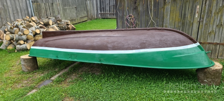 Stiklo pluošto valtis (4 m x 1.5 m)
