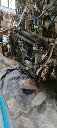 D240l variklis
