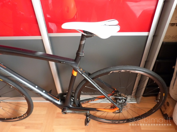 FELT Z6 Carbon Road Bike.700C.56cm.M/L frame.20sp.Disc Brakes.8,2kg.RRP 1800€.