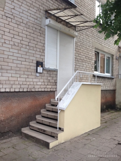 išnuomuoju 12 m2 patalpas Klaipėdos centre-atskiras įėjimas nuo gatvės