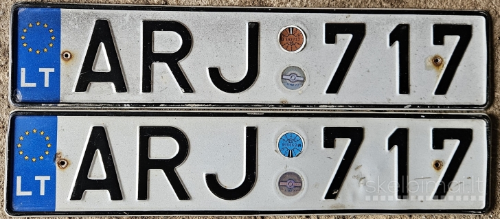 Valstybiniai numeriai ARJ 717