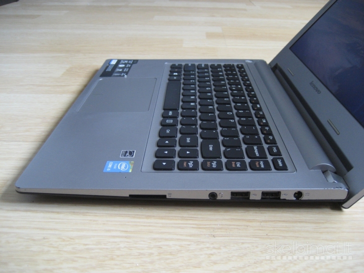 13.3 Lenovo M30-70 su i5/ 128GB/ 8GB/ 2 val.