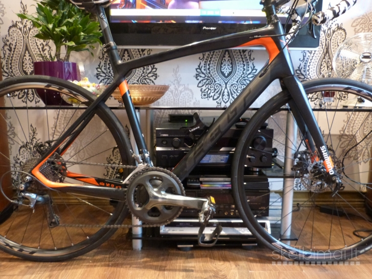 FELT Z6 Carbon Road Bike.700C. 56cm.Medium/Large. Disc Brakes. 8,2kg. RRP 1800€.
