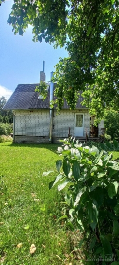 Parduodamas sodo namas šalia miško