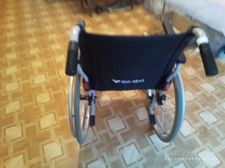 Parduodu vežimėlį vežioti neįgalu stacionarų vidaus lauko