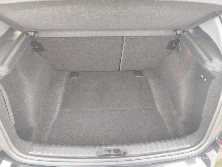 BMW E87 116D 2009M.