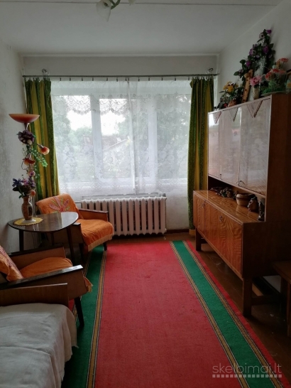 Parduodu butą su ūkiniais pastatais, Atskiru kiemu
