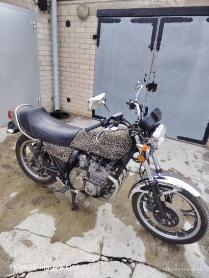 Yamaha Xj 550