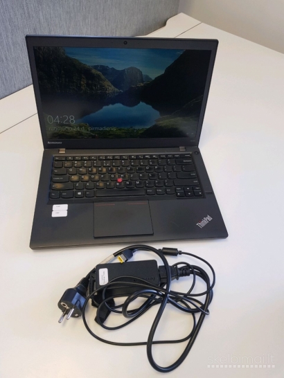 Lenovo ThinkPad T440s – i7 / 8 GB RAM / 238 GB SSD