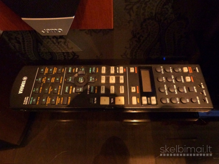 YAMAHA RX-V1300RDS Receiver. DTS 6.1. DTS Neo. 15kg. Kaip Naujas.