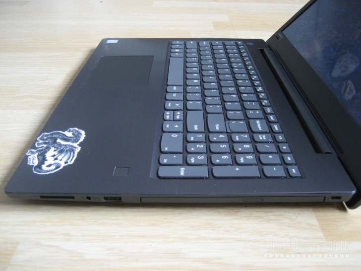 LENOVO V330 i5 3.40GHz/ 256GB/ 8GB/ FullHD/ 3 val.