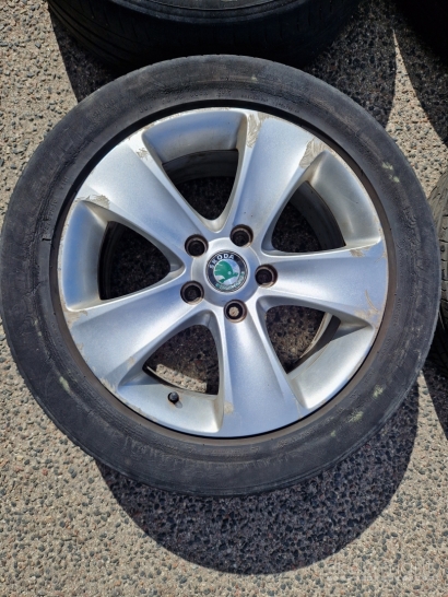 Lieti ratlankiai Škoda R16 (5 skylės) su padangomis 4 vnt.