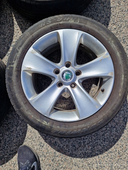 Lieti ratlankiai Škoda R16 (5 skylės) su padangomis 4 vnt.