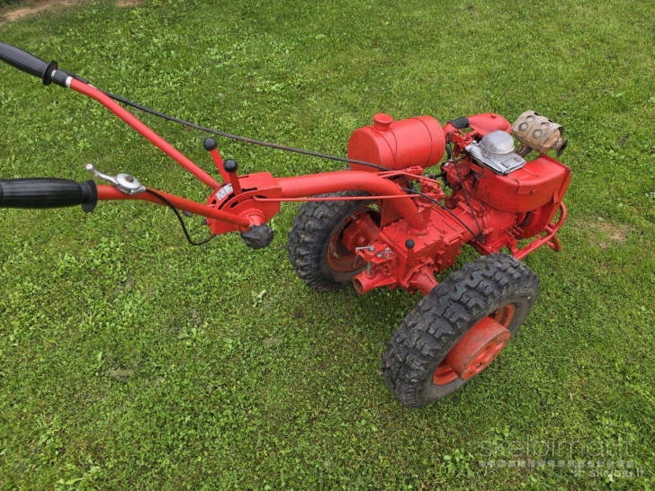 Motoblokas Mtz-05 su skirtingais padargais