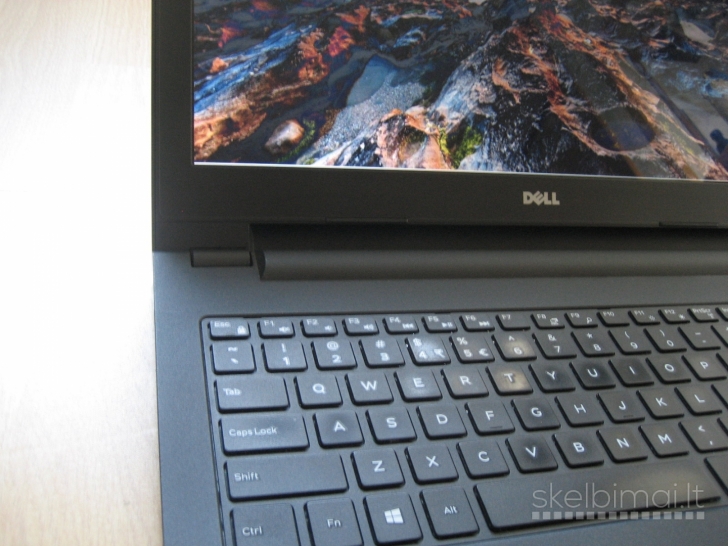 Plonas Dell 15-3543 i3 2.00ghz/ 8gb/ 120gb/ 2 val.