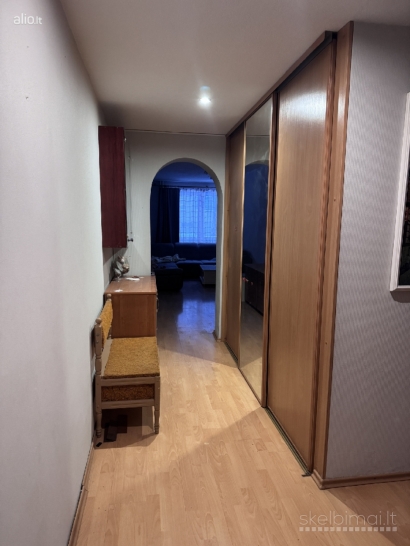 Išnuomojamas 3 kamb. butas Debreceno g.