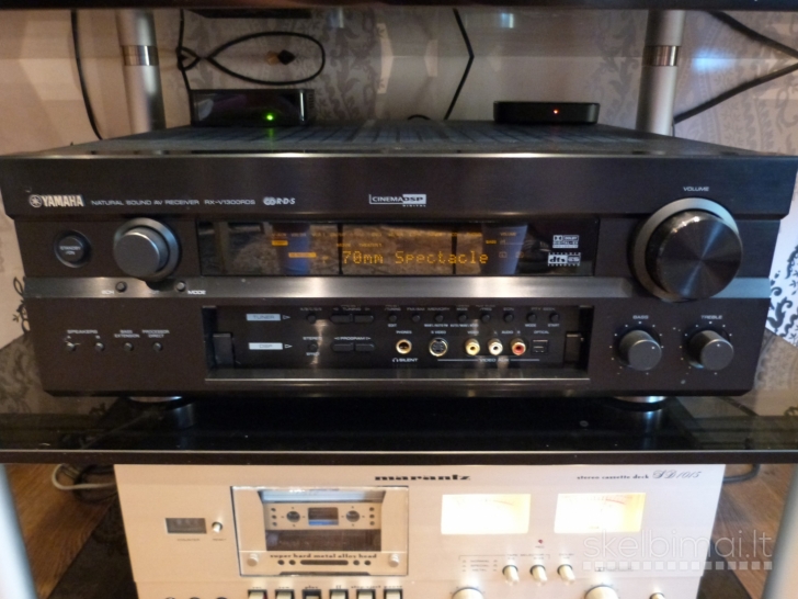 YAMAHA RX-V1300RDS Natural Sound AV Receiver. STEREO DIRECT. DTS 6.1. Like NEW.