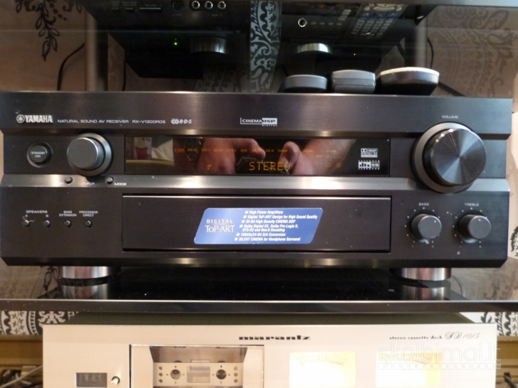 YAMAHA RX-V1300RDS Natural Sound AV Receiver. STEREO DIRECT. DTS 6.1. Like NEW.