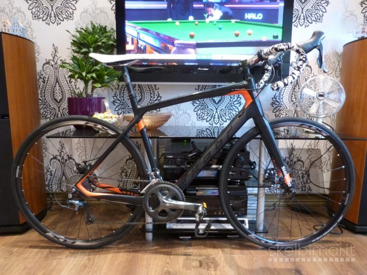 FELT Z6 Carbon Road Bike. 700C wheels. Medium/Large.20speed.8,5kg. Disc Brakes.