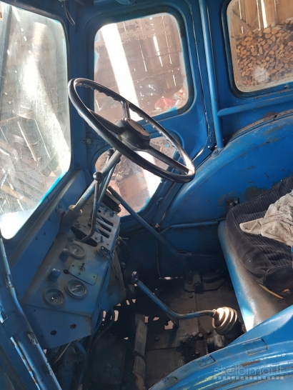 Parduodu traktorių LTZ T- 40, visi varantys, stiprintuvas
