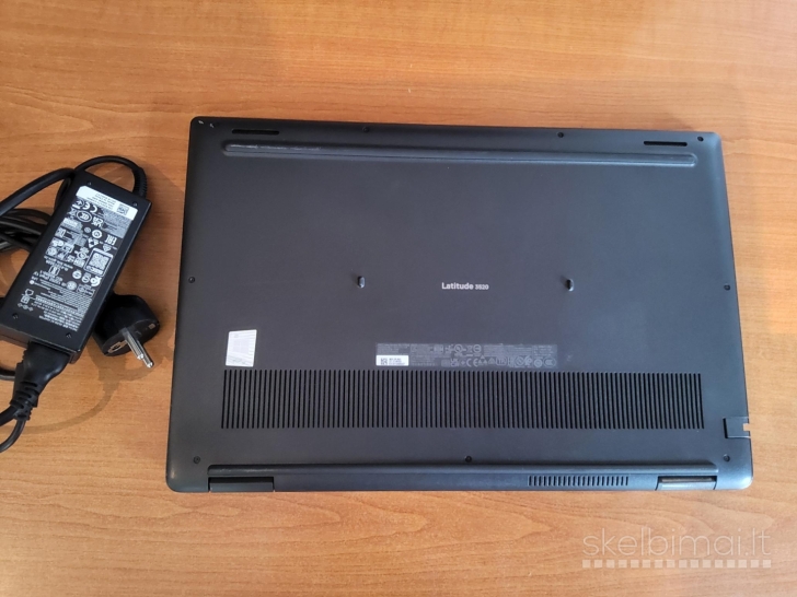 Dell Latitude 3520: i5-1135g7, 15.6", 16gb, 256gb