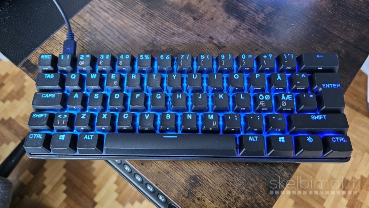 Nauja SteelSeries Apex Pro Mini laidinė mechaninė žaidimų klaviatūra (2 vnt.)