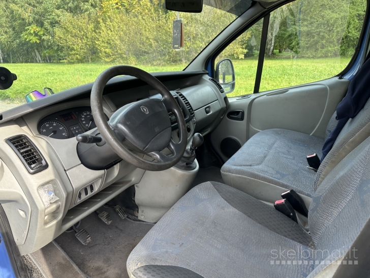 Renault trafic