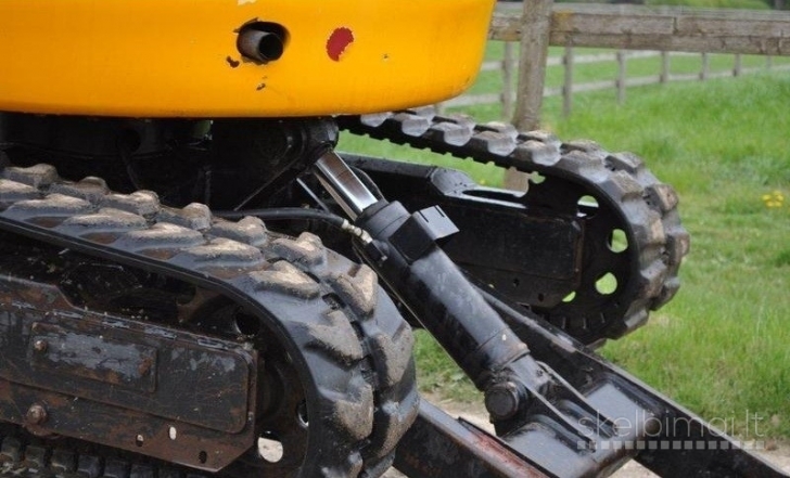 JCB 8030 ZTS 3.2t MINI EXCAVATOR - 2013